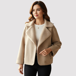 Veste boutonnée en fausse fourrure assortie pour femme