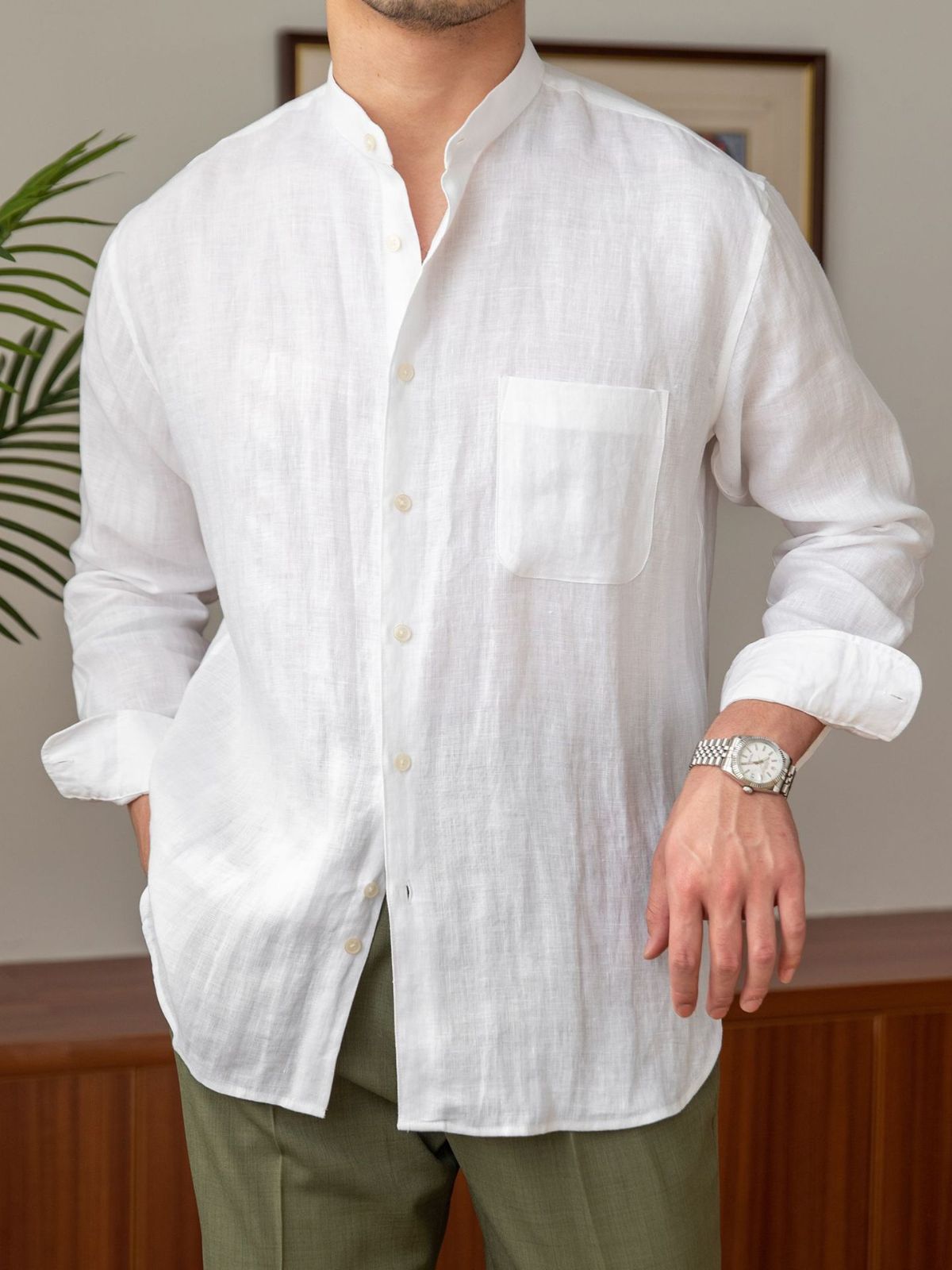 Relaxed and breathable linen long-sleeve shirt