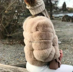Veste Fourrure Femme 2025 – Fluffy &amp; Glam ✨
